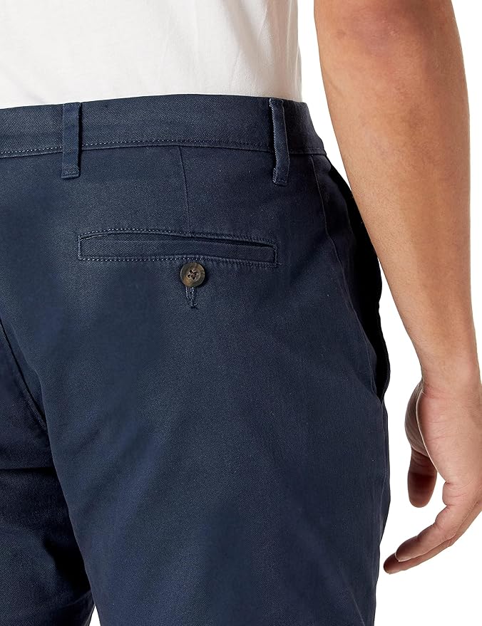 Amazon Essentials Herren Freizeit-Chino-Hosen (Erhältlich in Übergröße und Tall)