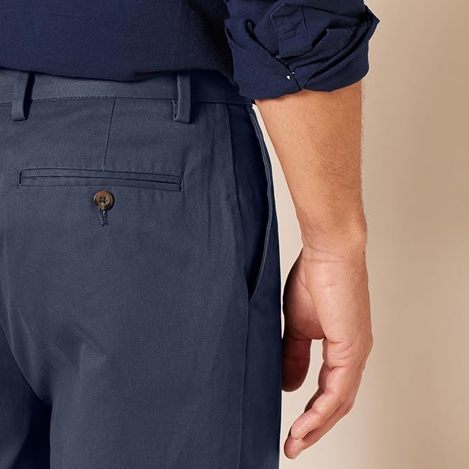 Amazon Essentials Männer Klassische Chino-Hose (Erhältlich in Big & Tall)